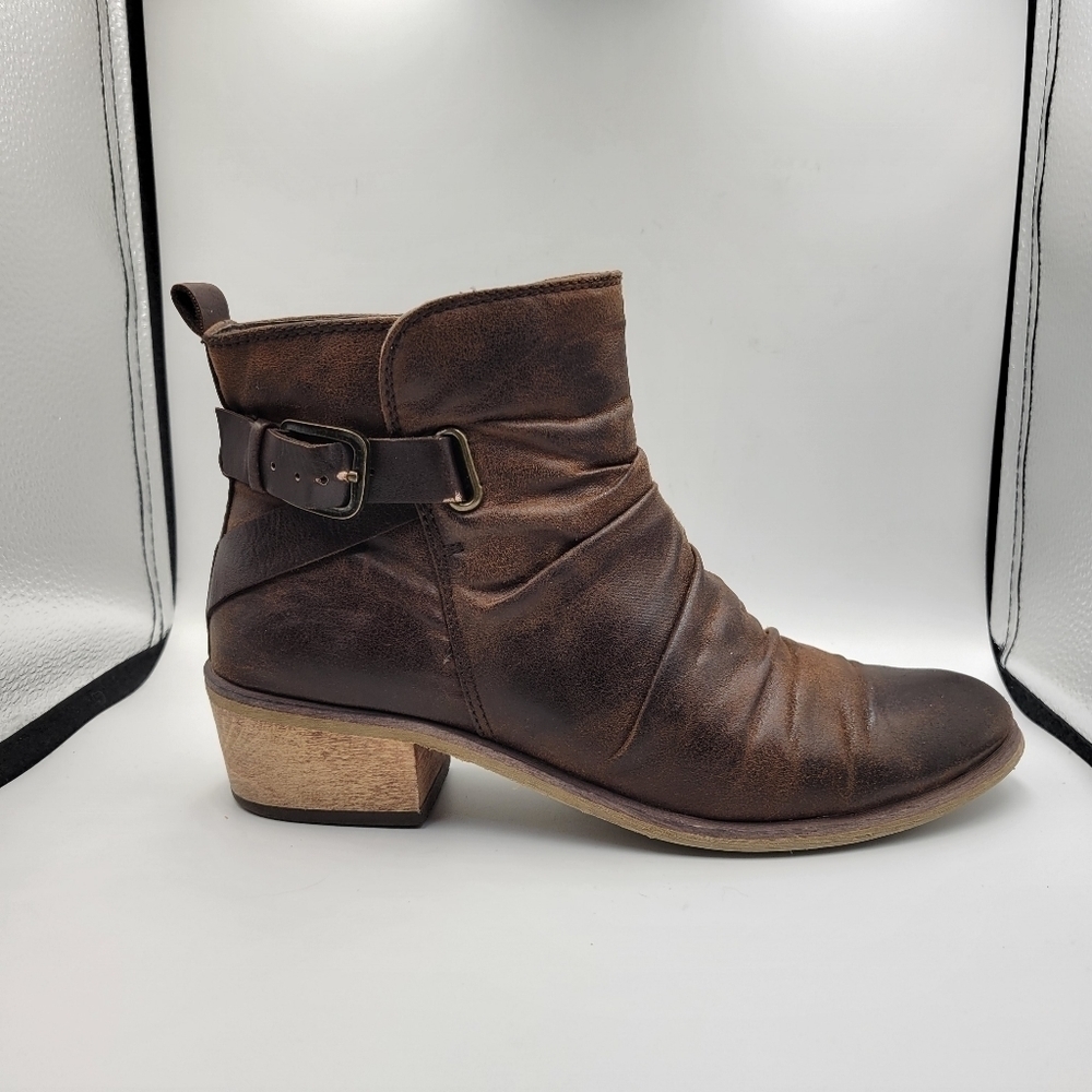 Bare Traps Pennie Brown Faux Leather Block Heel Ankle Boots Sz 8.5 - Picture 7 of 11
